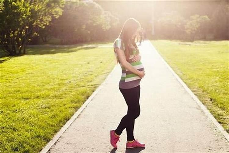 女人做梦梦到自己怀孕了是什么预兆？