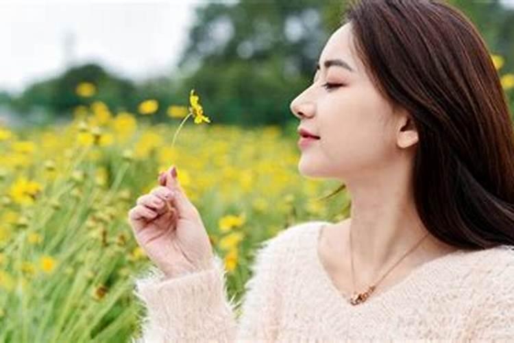 梦见好久不见的邻居