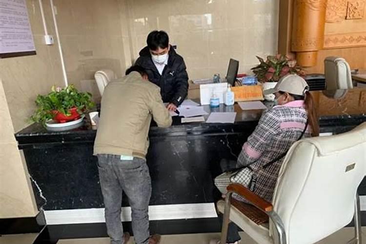 2023年没离婚和别人有了娃娃算不算重婚罪？
