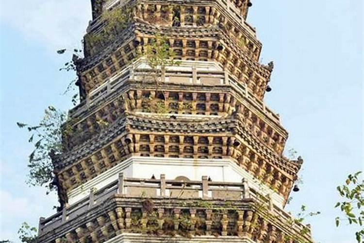 2025属虎犯太岁戴什么好