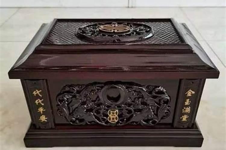 属牛什么颜色衣服最旺