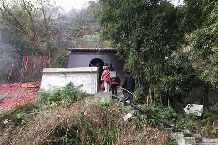 属虎的人本命年 忌讳什么