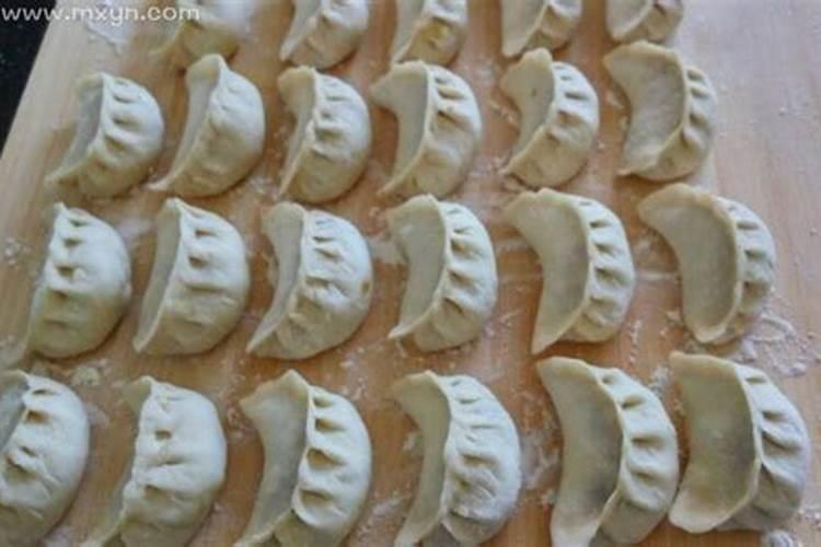梦见饺子皮破还露馅了预示着什么