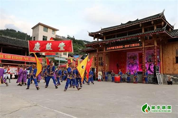 求问,脖子上长毛有什么说道