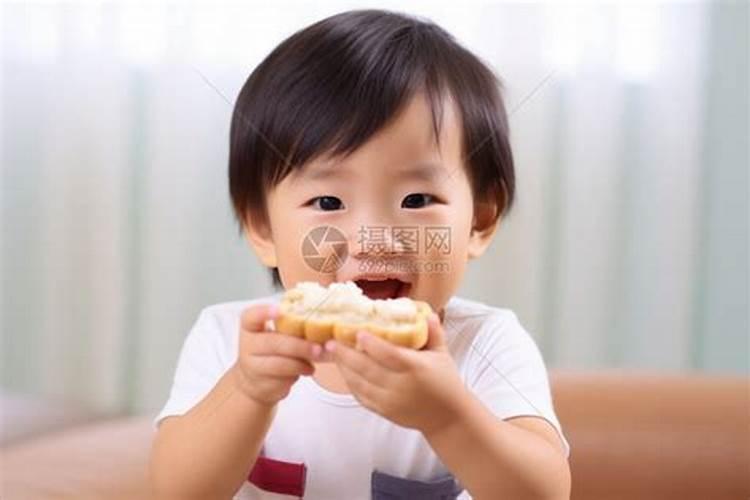 属蛇男和属鸡女适合做夫妻吗