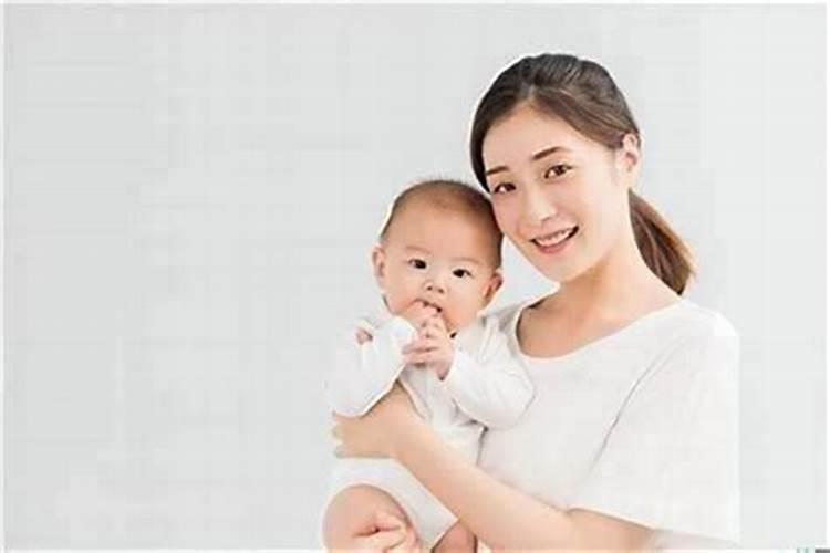 请高人指点,母子八字是否不合,该怎么化解？是否会分离？