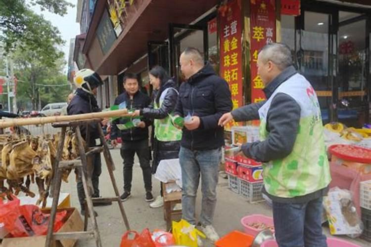 八字金旺缺土缺木该如何弥补？
