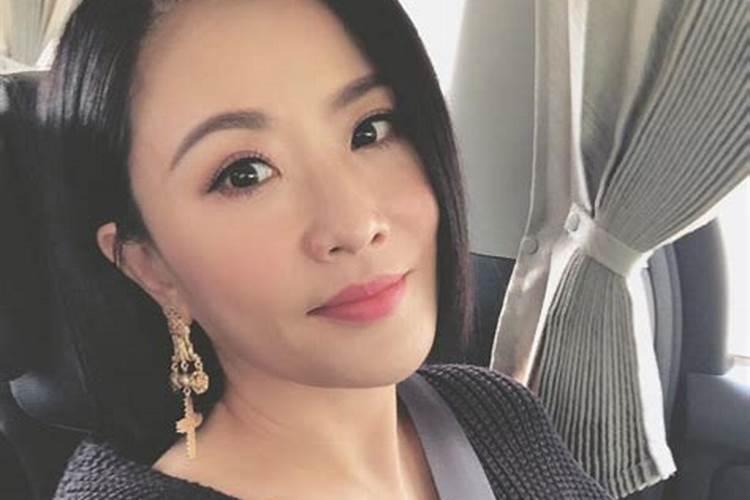 1970年属狗女2025年的运势及运程