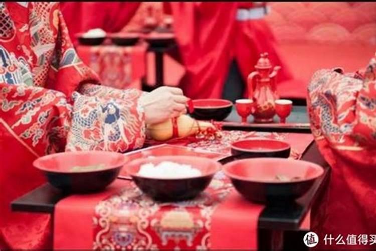 属大龙今年多大