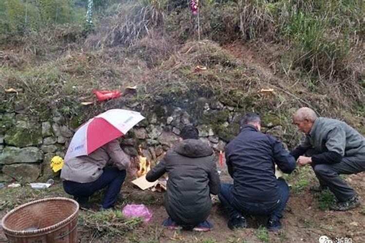 清明节必须要回家上坟吗？