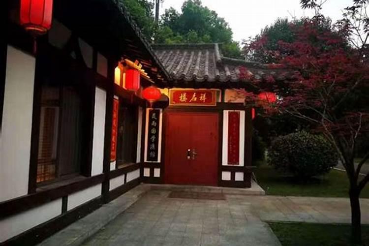 网上的生肖运势是骗人的吗