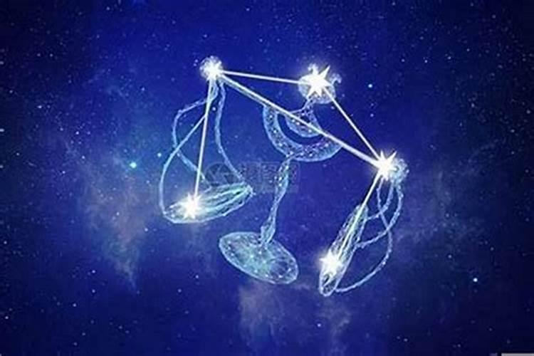 64年阴历12月12生日的龙吉祥数字和吉祥色