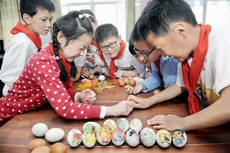 剖妇产出生的人八字还准吗