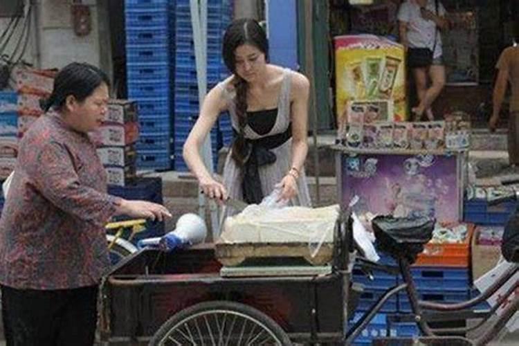 梦见我姐姐突然长高了好多