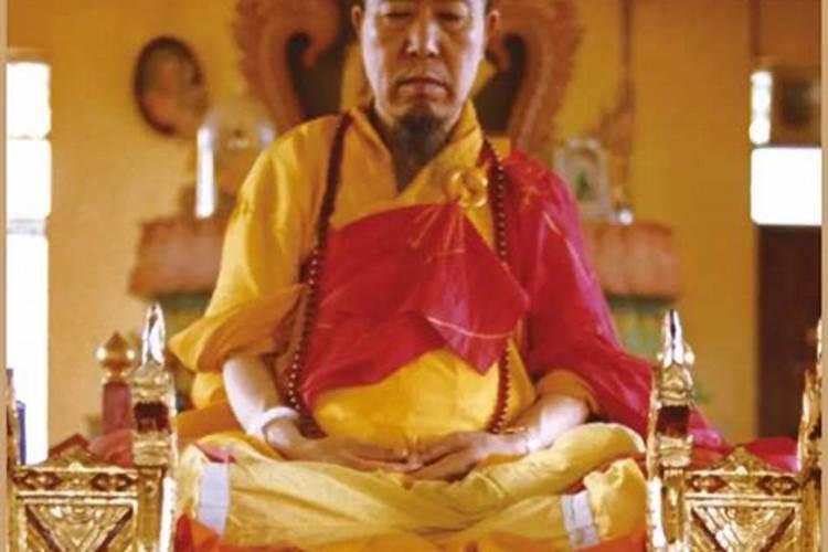 一个女人之前很爱我,我也爱她,我们就这样在一起了,她不介意我有个...