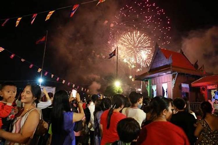 外国的人拜不拜祭祖先？如何拜祭？