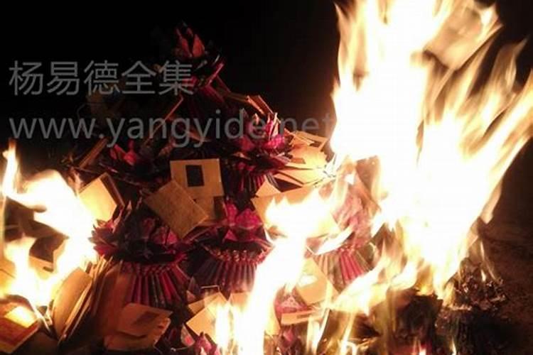 2025年属马犯太岁佩戴什么化解