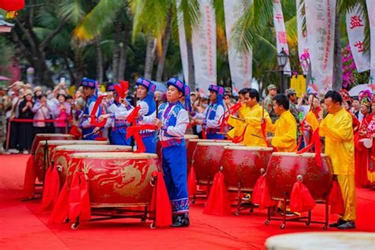 属牛农历61年腊月25生,阳历是何年何月何日？