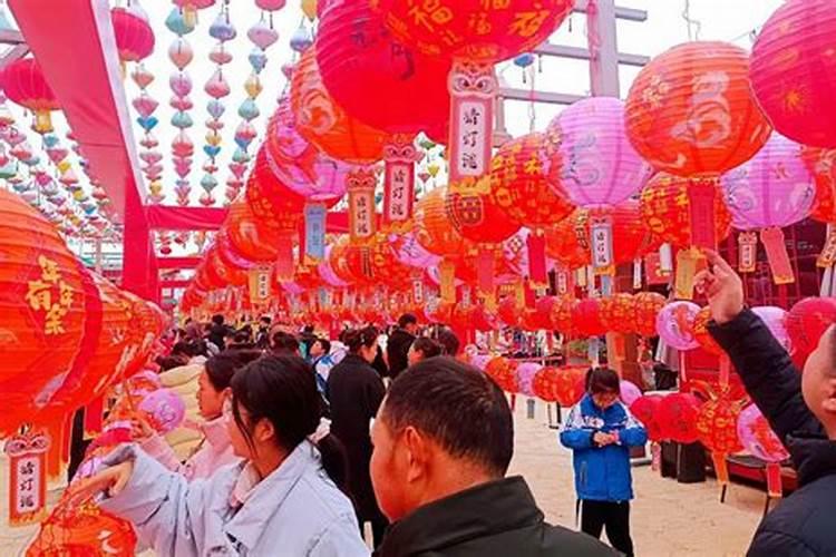 梦见红色的轿车的预兆
