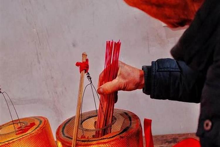 阴历七月半的鬼节有什么风俗习惯吗