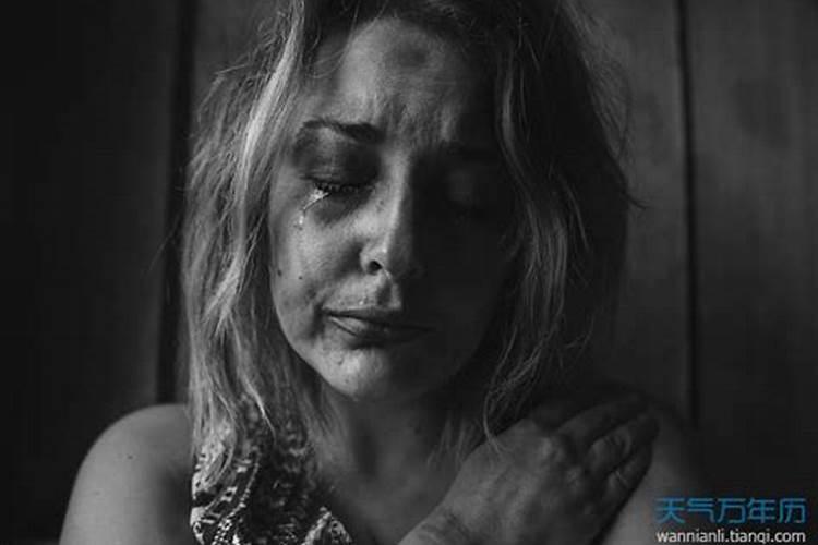 梦见好朋友死了自己哭的很厉害的预兆