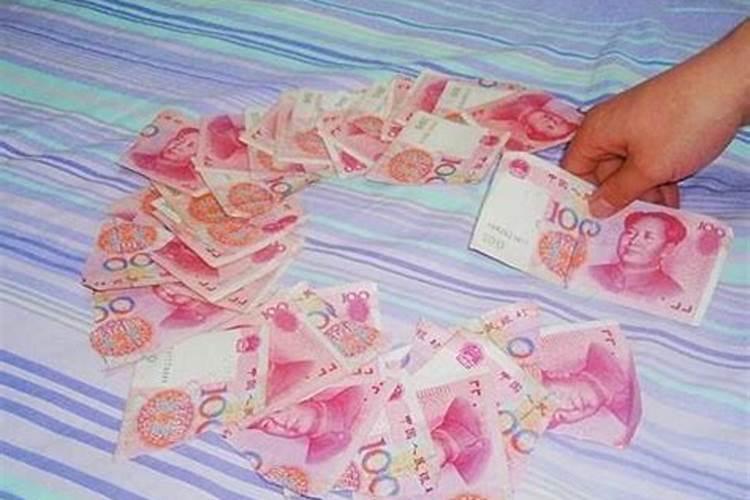 梦到数钱代表什么预兆