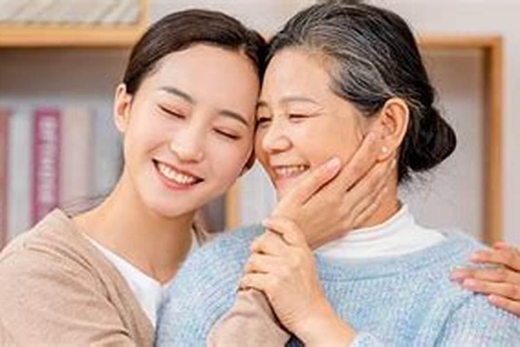 梦见死去外婆睡着是什么意思？