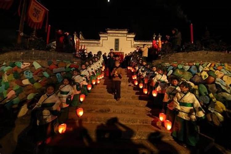 属蛇人什么时候犯太岁 蛇犯太岁带什么好？