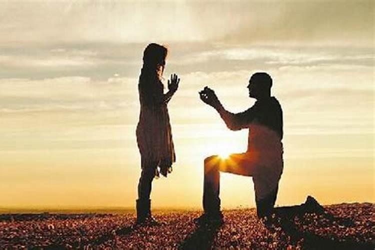 婚姻中爱重要还是合适的重要？