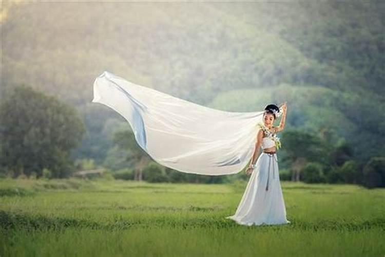 梦见穿白婚纱的预兆