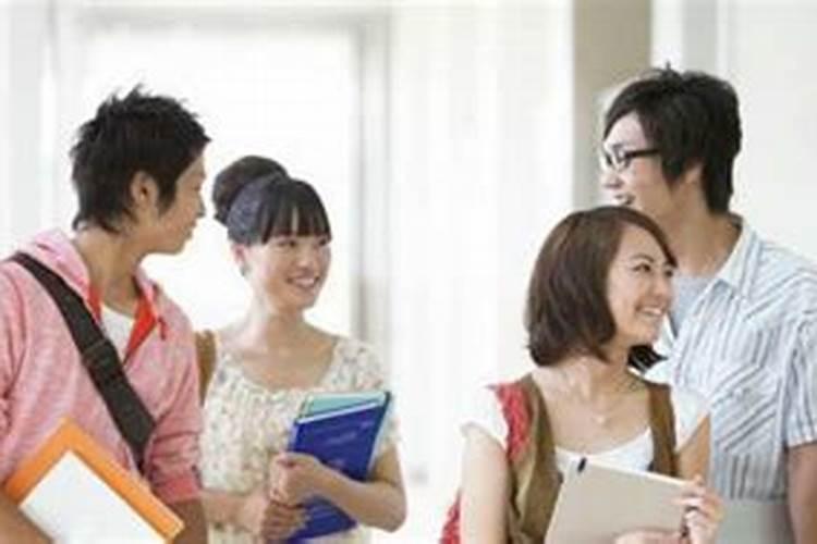 梦见亲人送自己上学的预兆