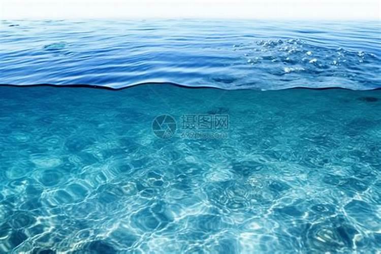 梦见海水见底