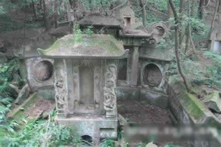 梦见坟墓里有活人