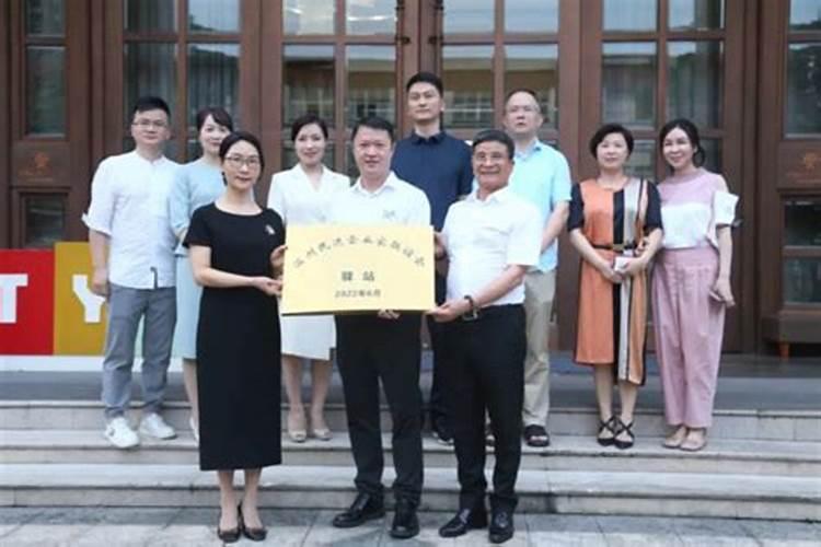 六二年属虎人是什么星座六二年,农历七月十五生的是什么星座？