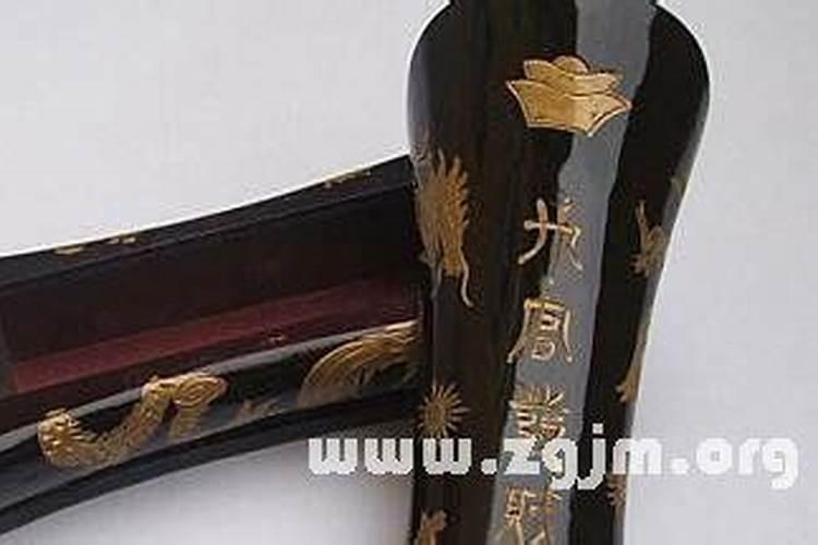 67年属羊天河水命农历4月初3早上2点缺什么？