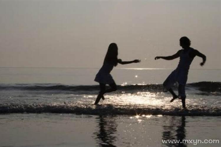 女人梦见大海
