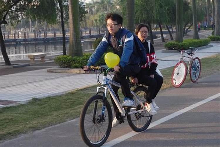 梦到骑自行车又慢又沉