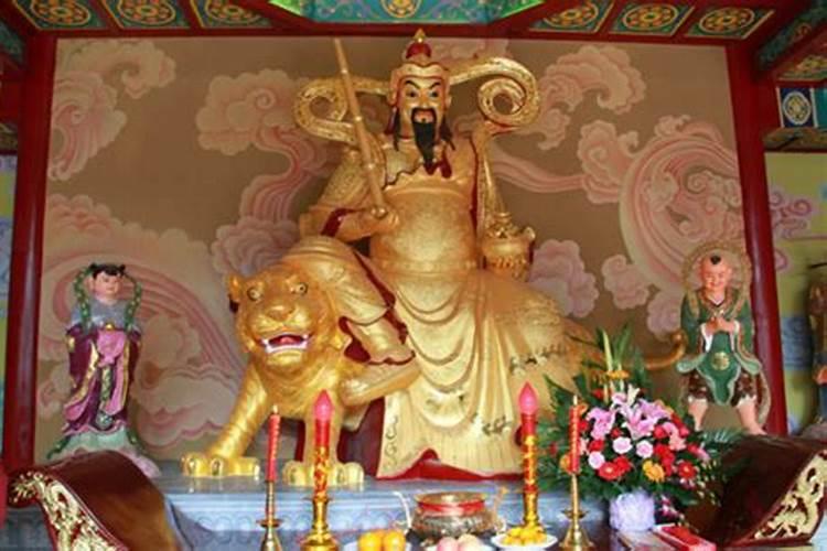 今天是啥日子啊,青岛这边为啥放鞭炮啊？