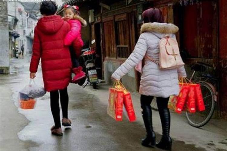 梦见家里来了好多客人是什么意思