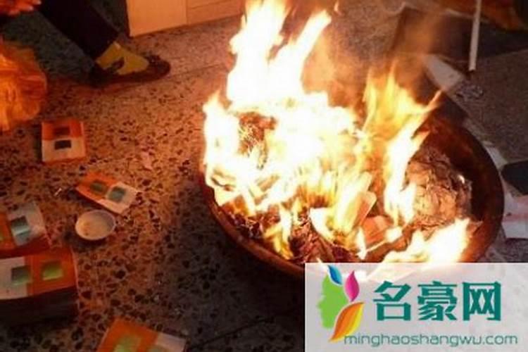 鬼节阴历什么时候烧纸最好 是早上烧还是晚上
