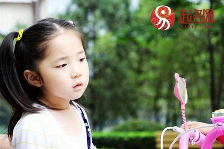 端午节生的女孩子取什么名字好呢