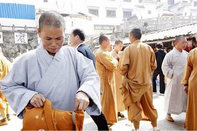 属蛇男几月份出生的命最好