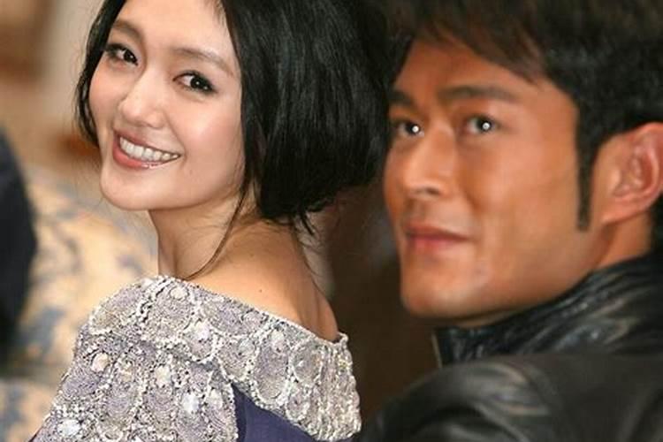 1981年属鸡女人一生婚姻1981年属鸡女一生有几次婚姻