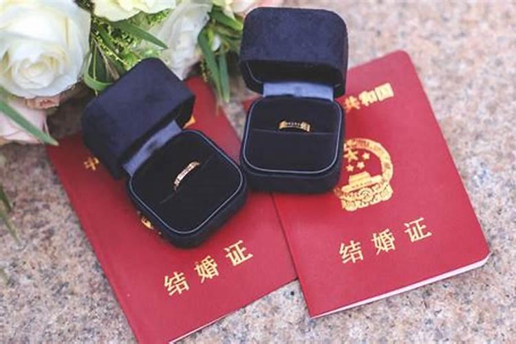 为啥属狗人不能和属蛇做夫妻？