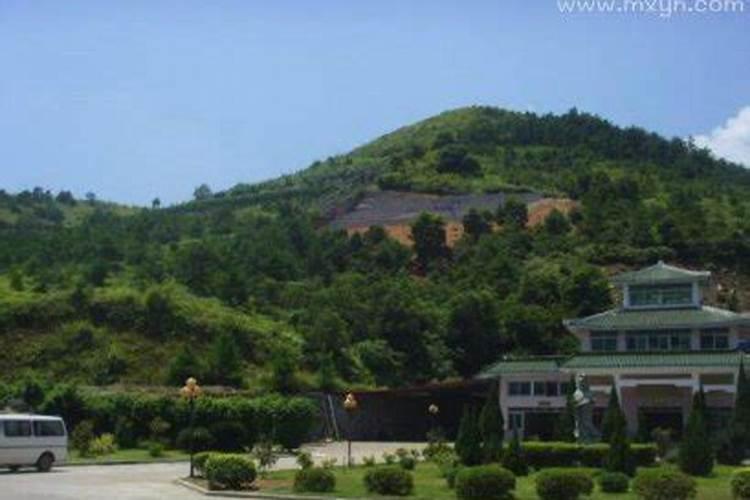 拜太岁要挑日子吗,犯太岁去哪里拜最好