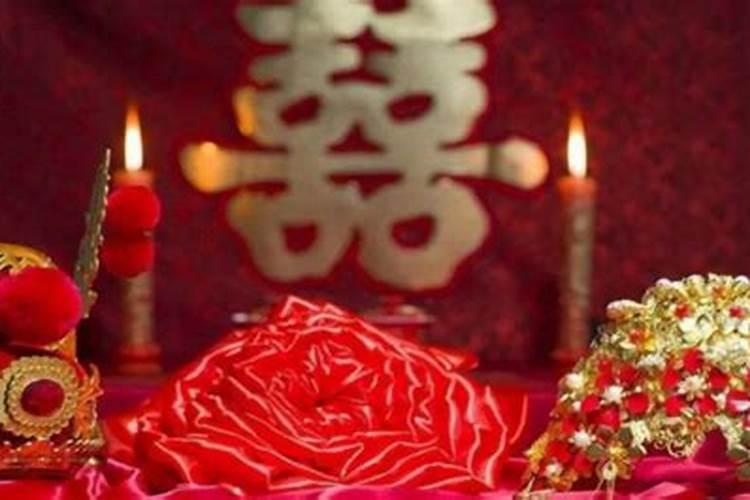 梦见我被前妻追的四处乱逃