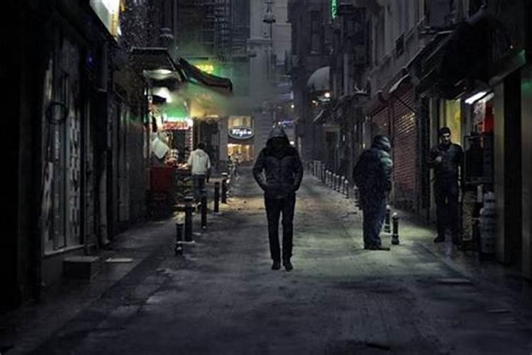 大家看《玫瑰的故事》的读后感是什么？还有结局就是玫瑰和爵士在百度...
