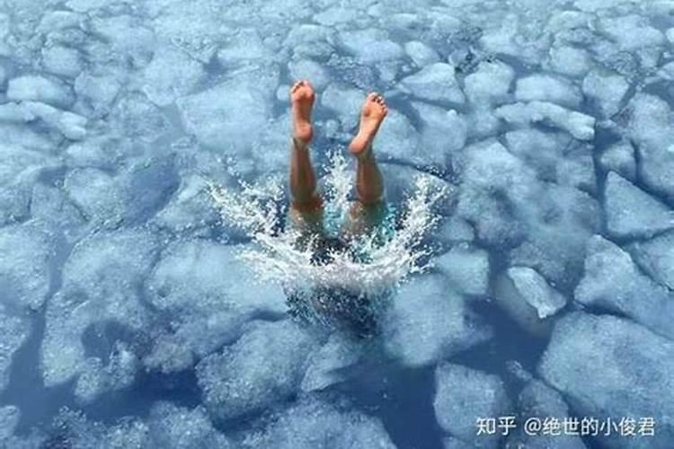 算命的人说的话是真的吗？
