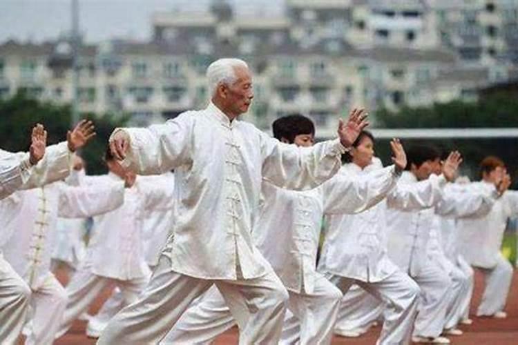 八字中几个贵人算多