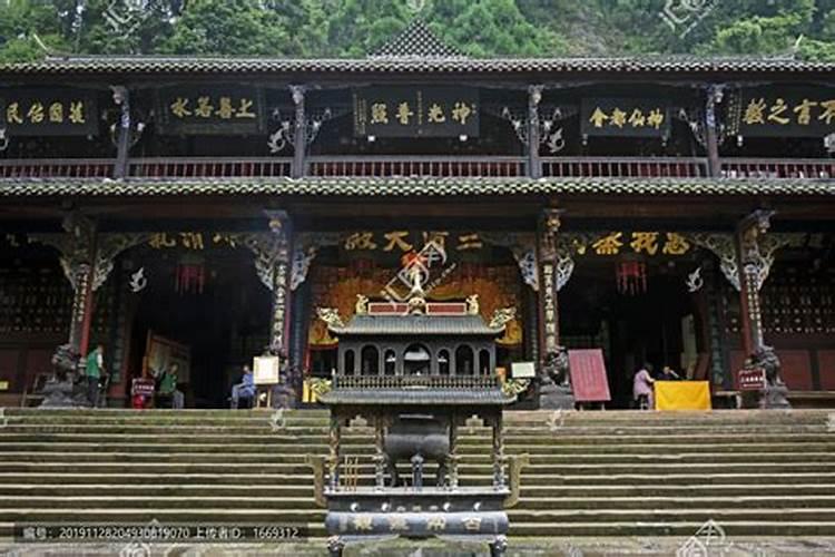 腊月十五上坟好不好
